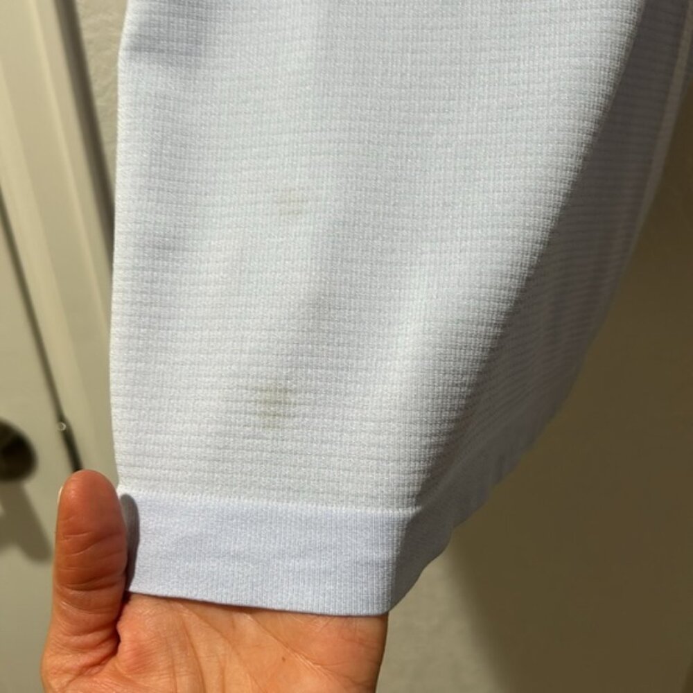 Lululemon Run Swiftly Tech Razorback - Picture 5 of 7